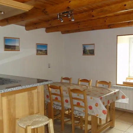 Holiday home Les Ducs *